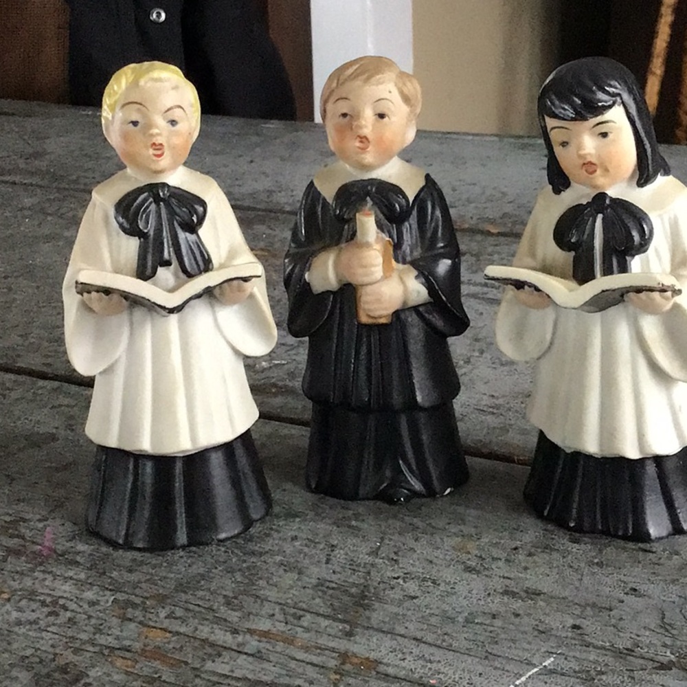 Set 3 Vintage Bisque Choir